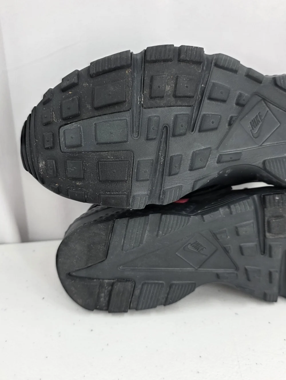 Nike‎ Air Huarache Run Premium Size 6.5 Youth 8 Women's Black Pink 654275-037.
